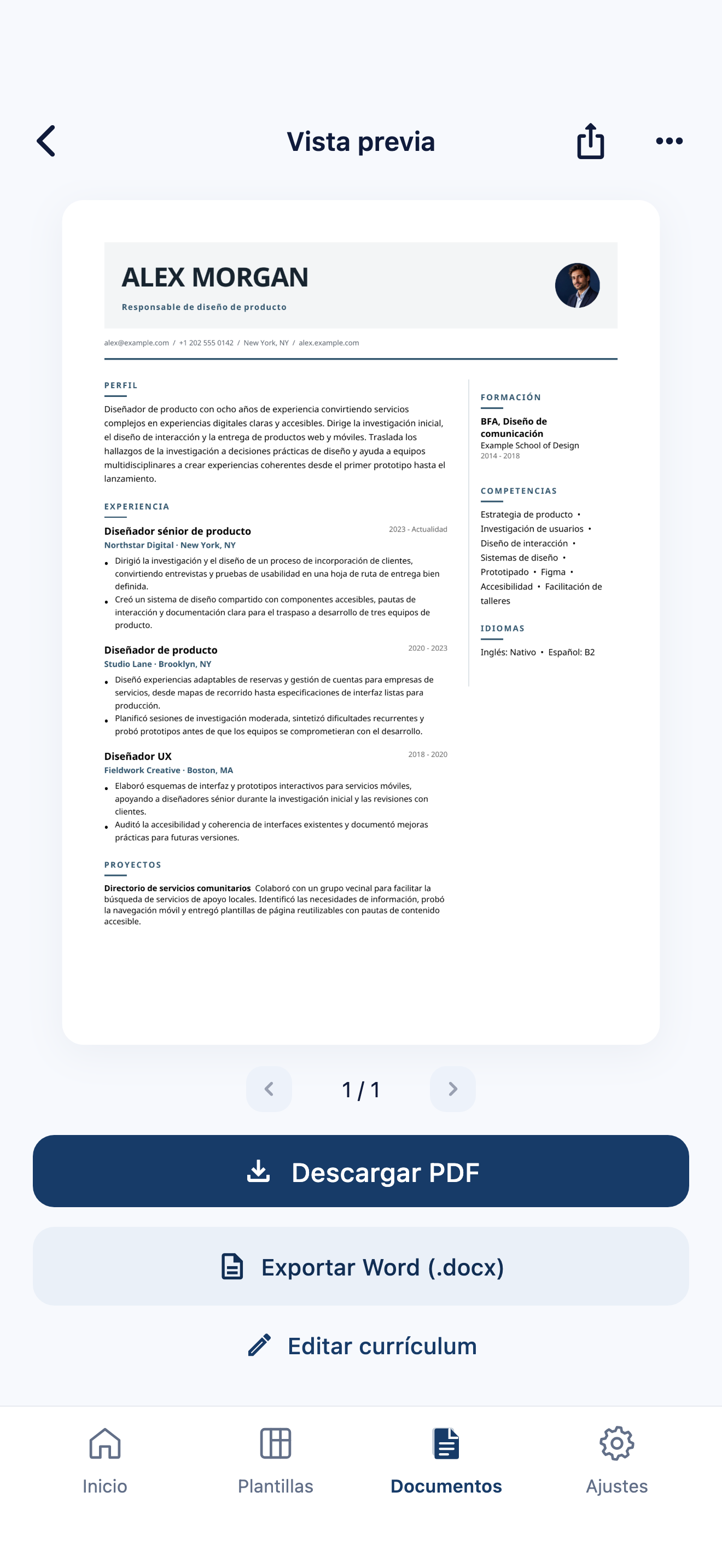 Vista previa de un currículum en CVura con las opciones de descargar PDF y exportar a Word y el CV ficticio de Alex Morgan