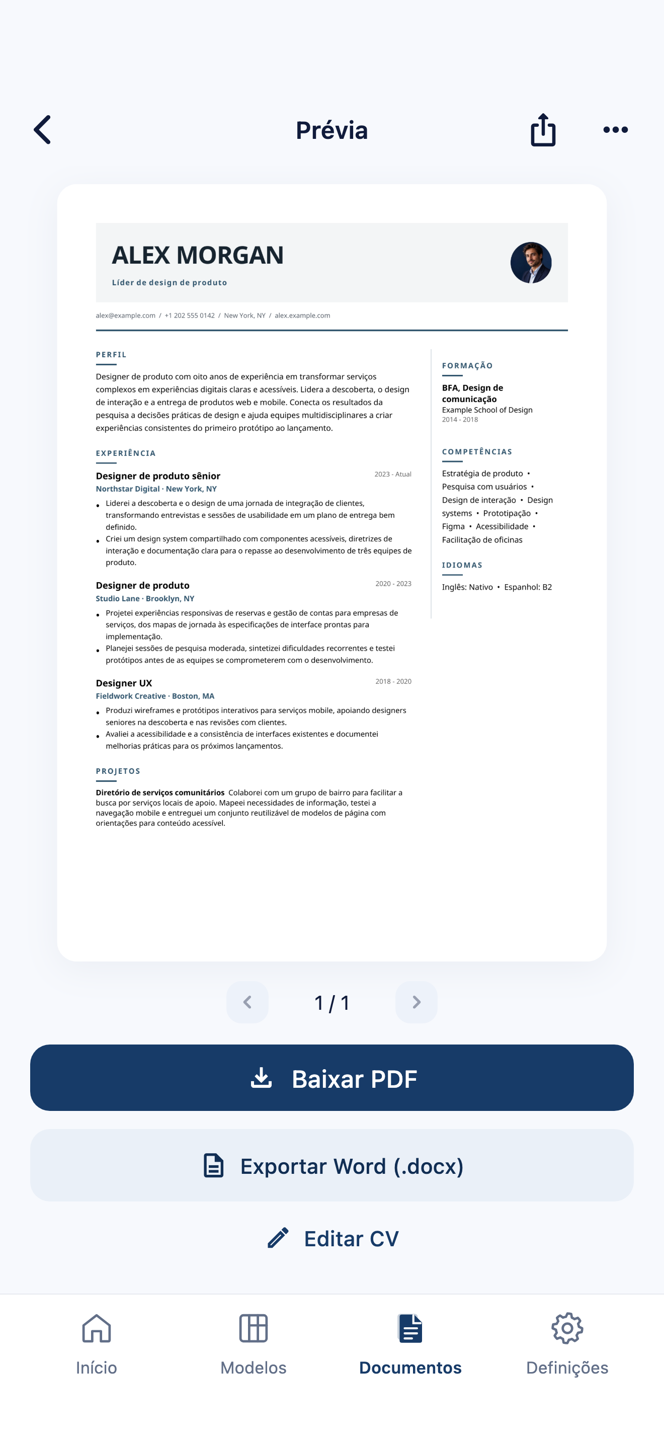 Prévia de currículo no CVura com controles para baixar PDF e exportar Word e o currículo fictício de Alex Morgan
