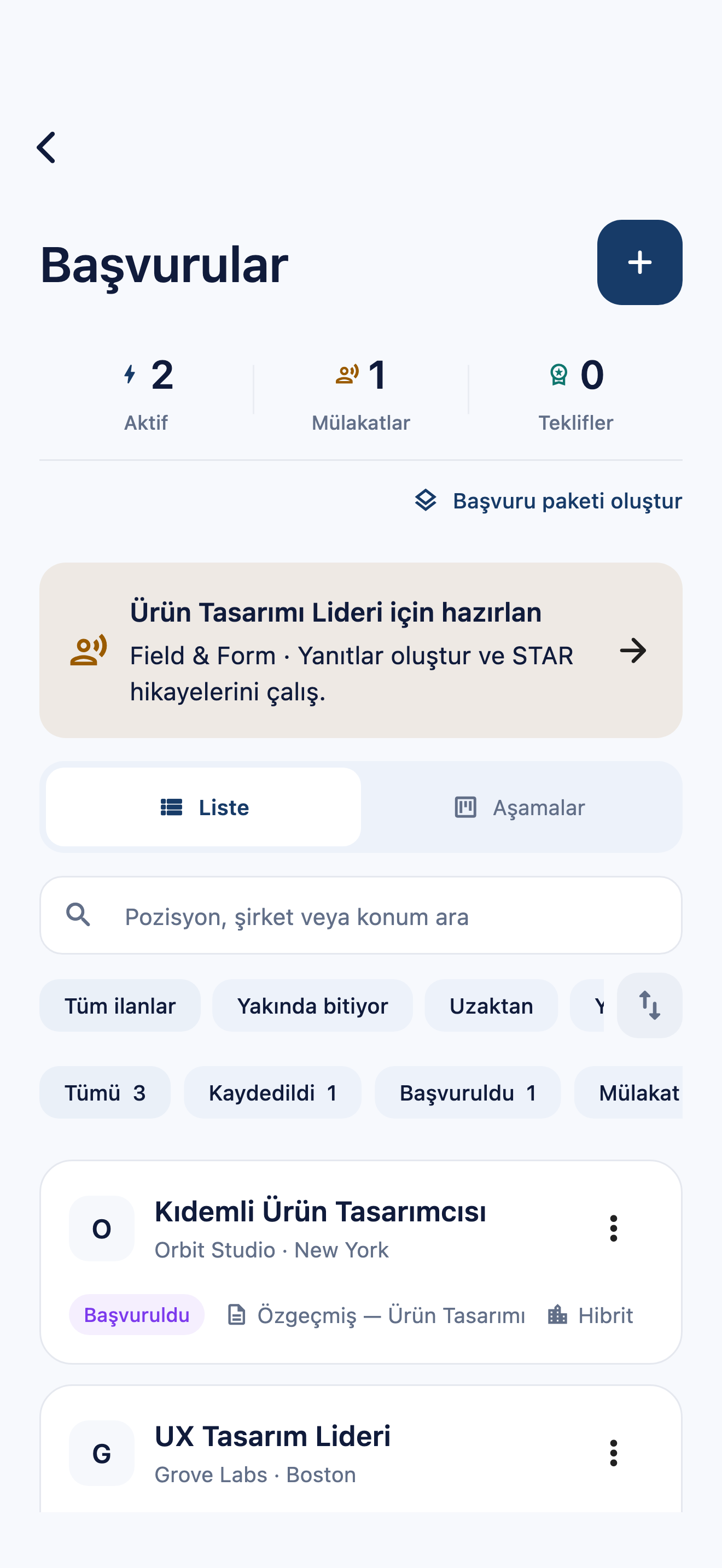 Kurgusal kaydedilmiş ve başvurulmuş pozisyonları, bağlantılı belgeleri ve mülakat hazırlığını gösteren CVura başvuru takip ekranı